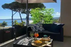 Trevignano Casa fronte lago, Trevignano Romano