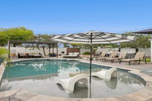 NEW Reins & Rivets by PaseoHomesAZ - Heated Pool Guest house, Scottsdale