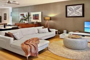 Luxury 2-Bedroom Townhouse in CBD, Adelaide