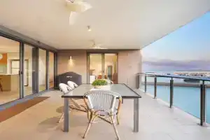 Peaceful Waterfront Harbour Views BBQ & Restaurants Apartments, Darwin
