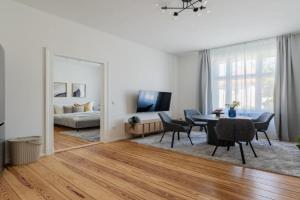 Renovated 2-Bedroom apt - Family & Work Ready!, Potsdam