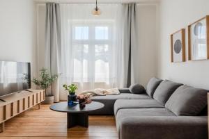Cozy 1BR - Family Retreat in! Apartments, Potsdam