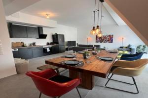 Design am Rhein I Zentral I 2BR I Aufzug I Dachterrasse I Parken I helloYOU apartments x BRIGHT, Bingen am Rhein