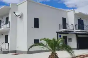 Apartments and rooms with parking space, Paklenica - 24535, Starigrad