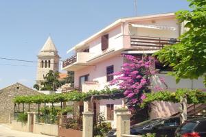 Apartments by the sea, Biograd - 24548, Pakostane