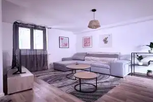 Appartement centre historique Arrivée autonome Apartments, Auxerre
