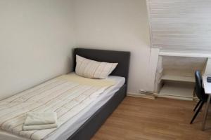 Zentrale 3 Zimmer Unterkunft mit Parkplatz Apartments, Neumunster