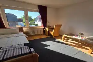 Ein bequemes Zimmer in einer ruhigen Umgebung Näher Zentrum mit gemeinsam genutzte Bad und Küchengeräte Guest house, Kleve