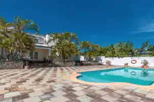 Charming Jasmine Duplex 1 Apartments, Pereybere