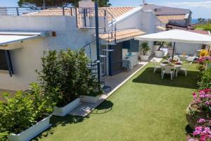 Villetta Fronte Mare con Giardino Privato Guest house, Fontane Bianche