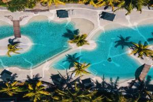 Modern Apt - Direct Pool Access - Beaches 2 min Apartments, Trou aux Biches