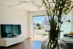 Apartment im Zentrum von ruhig gelegen mit Parkplatz und Balkon für bis zu 4 Gäste, Straubing