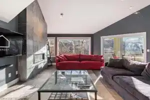 Lynx 204 by Outpost Apartments, Whistler