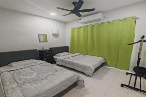 MixxHome 2, Two Single Beds, Share Bathroom, Seremban