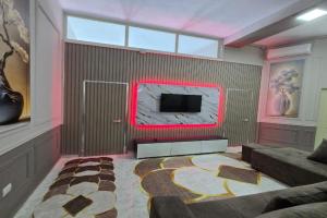 Royal Harbor View Lux 4-Bedroom Waterfront Residence, Durres