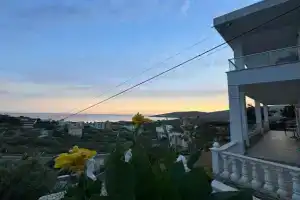 Villa Alexandros, Ceparo