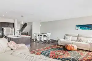 Luxurious Tastefully Furnished 3 bedroom Home in, Ottawa