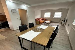 Documenta Stadt Wohnung bis zu 5 Personen Apartments, Kassel