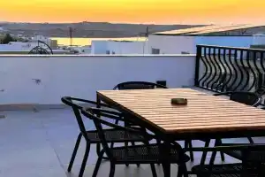 Stylish Side Seaview Penthouse By Quicktrips, St. Pauls Bay