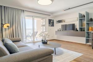 Beautiful 2BR home in the heart of St Julians with AC by 360 Estates Apartments, Pembroke