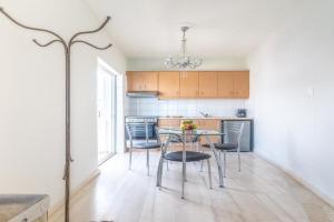 Seaside Studio with View in the Heart of city, Hersonissos