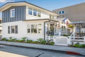 Balboa Island Gem with Patio & Beach Essentials Guest house, Newport Beach