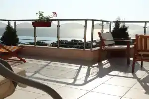 Apartament Kabakum, Saints Constantine and Helena