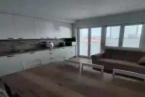 Apartmaji Sopotnik, Izola