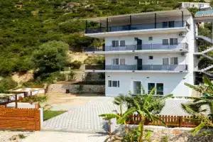 Deve Mar Hotel, Borsh