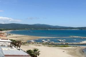Maremma Holidays- Carducci Apartment, Follonica