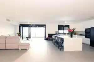 אייזיק רמבה 9 Apartments, Netanya