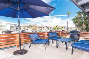 Stylish 2Br Cottage W Large Patio, One House From The Sand By Beachview Rentals, Newport Beach
