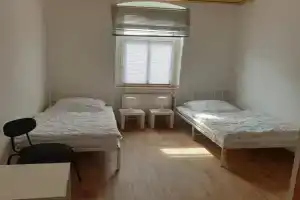 Fewo Nina 4 - Monteurwohnung Apartments, Weissenfels