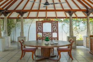 Nora Lyn Guest house, Colombo