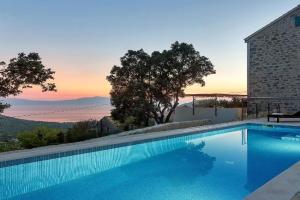 Villa Ante, Podaca