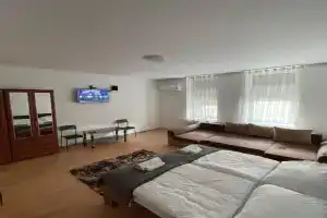 Berekalja Várszállás Apartments, Miskolctapolca