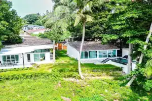 Villa in Beach, Srithanu