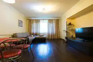 Nadezhda Apartments in touristic area, on the Dostyk avenue 89, Almaty