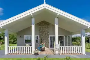 Bungalow near Dutch Coast & Forest Guest house, Noordwijkerhout