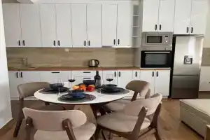 LazArina Apartments, Bar