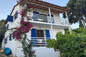 Ef Zin - Zaga Beach House, Koroni