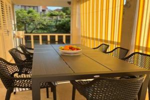 Moretino Apartments, Supetar