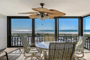 Crescent Royale Condominiums 6D Guest house, Siesta Key