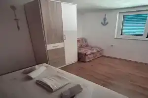 Old Town Apartments, Primosten