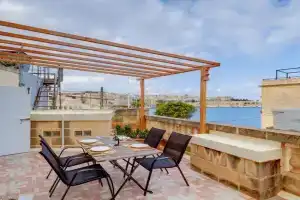 Traditional Maltese Townhouse with Roof Terrace, Valetta