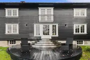 Traditional Norwegian Villa, Bay view and boat, Bergen