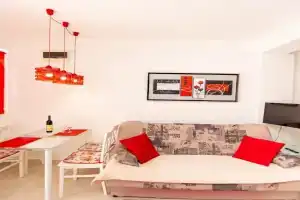KlubNika Apartments, Becici