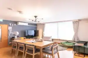 ガレージハウス旭川 Apartments, Asahikawa