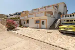 2 Bedroom Nice Apartment In, Pag