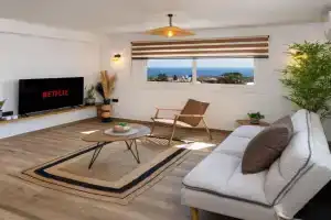 Aegean Nest Apartments, Fira